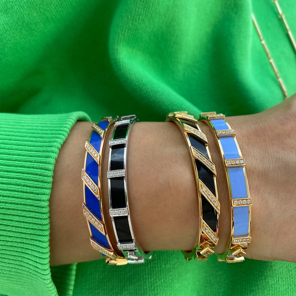 STYLED_STACK_BANGLES