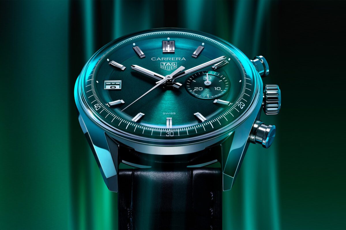 Tag-Heuer-Carrera-Dato-45-green-dial-profile